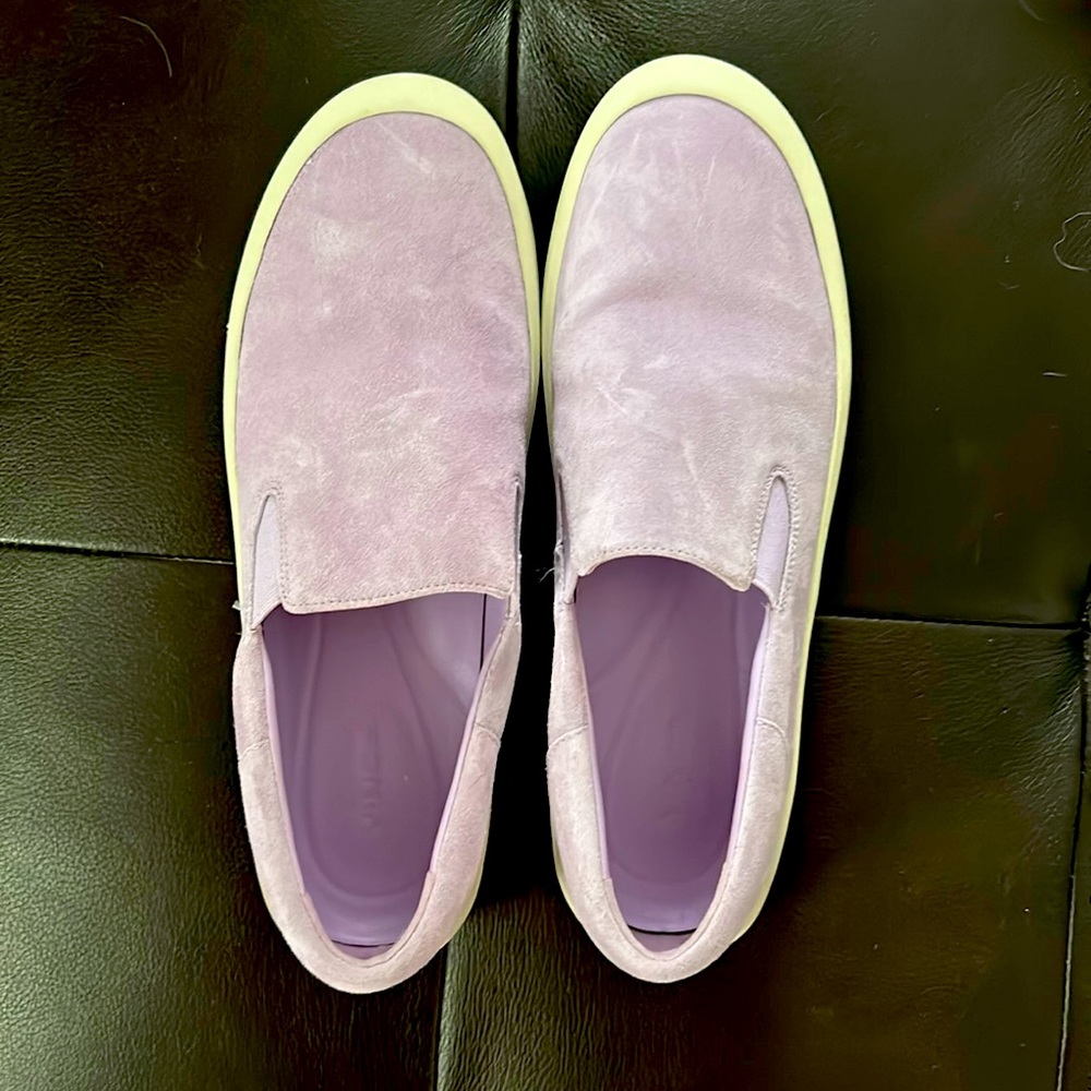 Vince Size 9 suede lavender slides